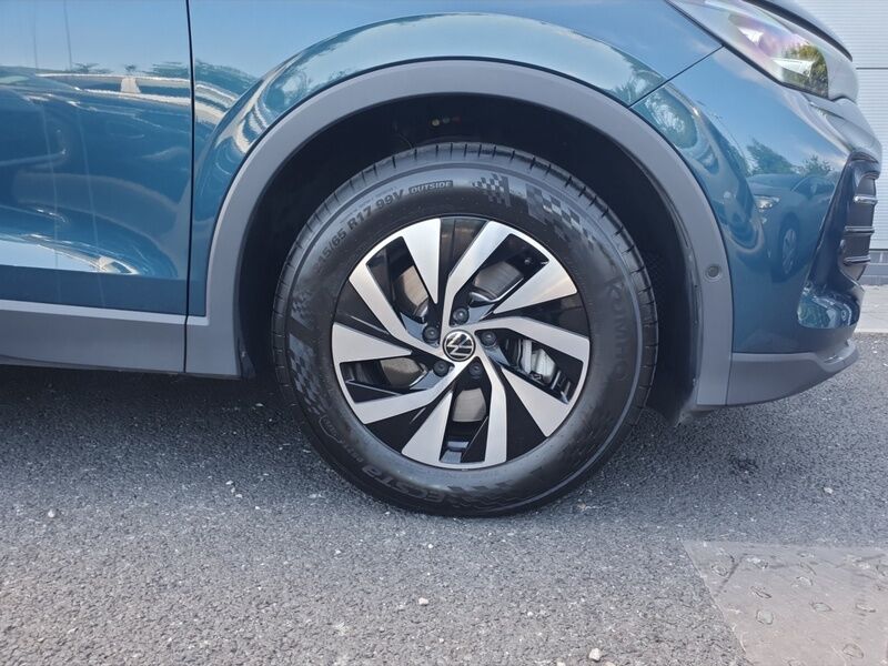 More views of Volkswagen Tiguan