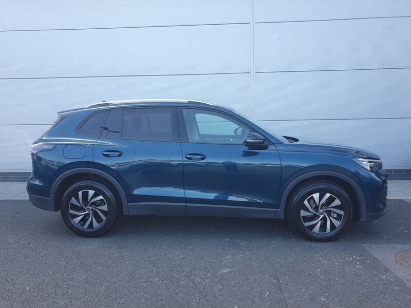More views of Volkswagen Tiguan