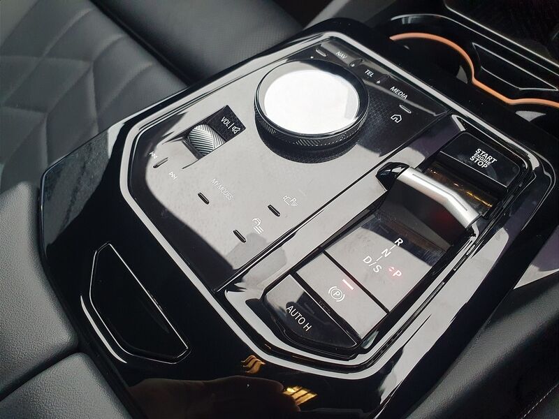 More views of BMW 5-Series