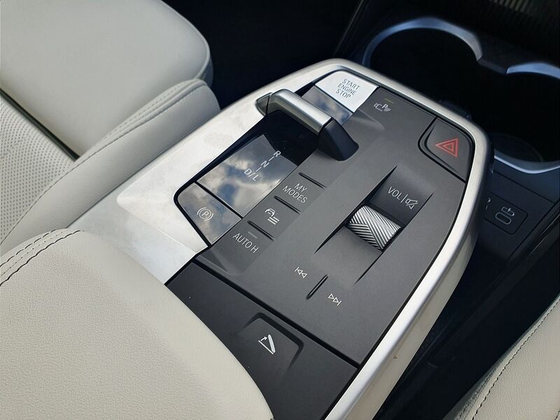 More views of BMW X1