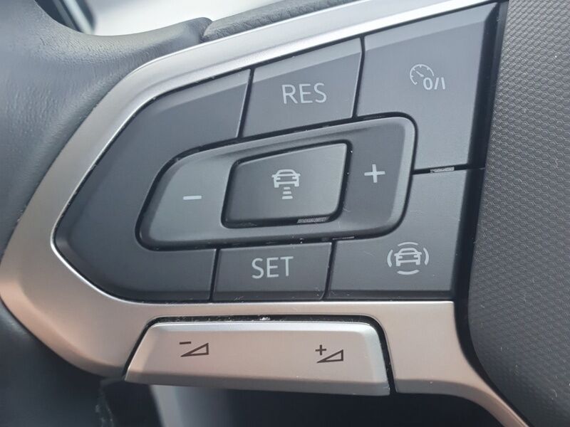 More views of Volkswagen T-Roc