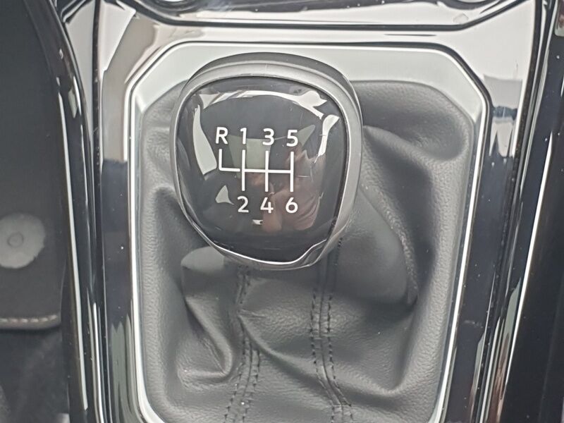 More views of Volkswagen T-Roc