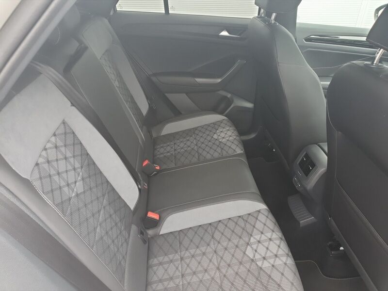 More views of Volkswagen T-Roc
