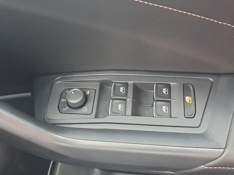 More views of Volkswagen T-Roc