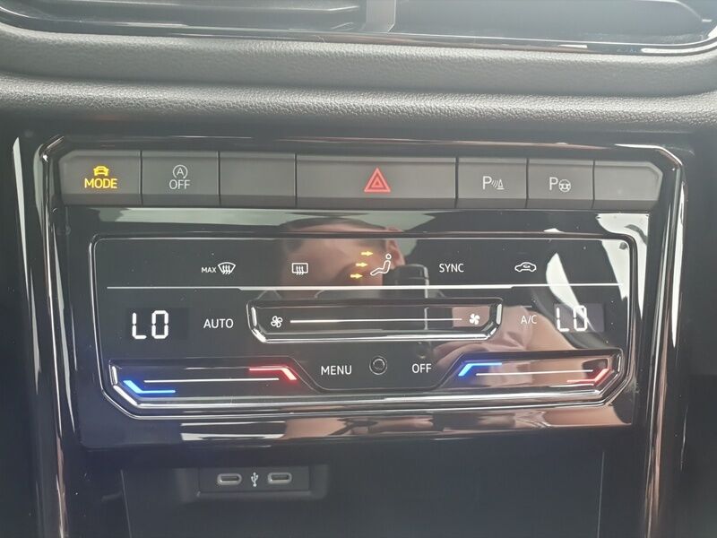 More views of Volkswagen T-Roc