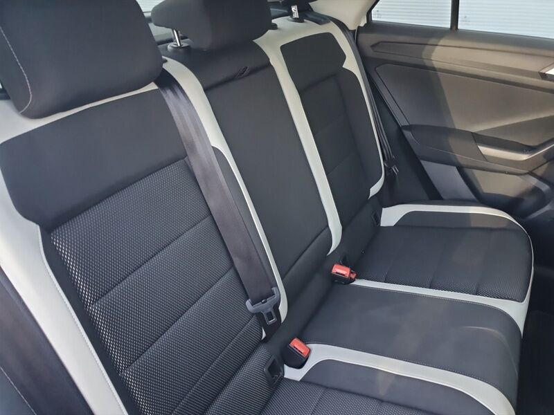 More views of Volkswagen T-Roc