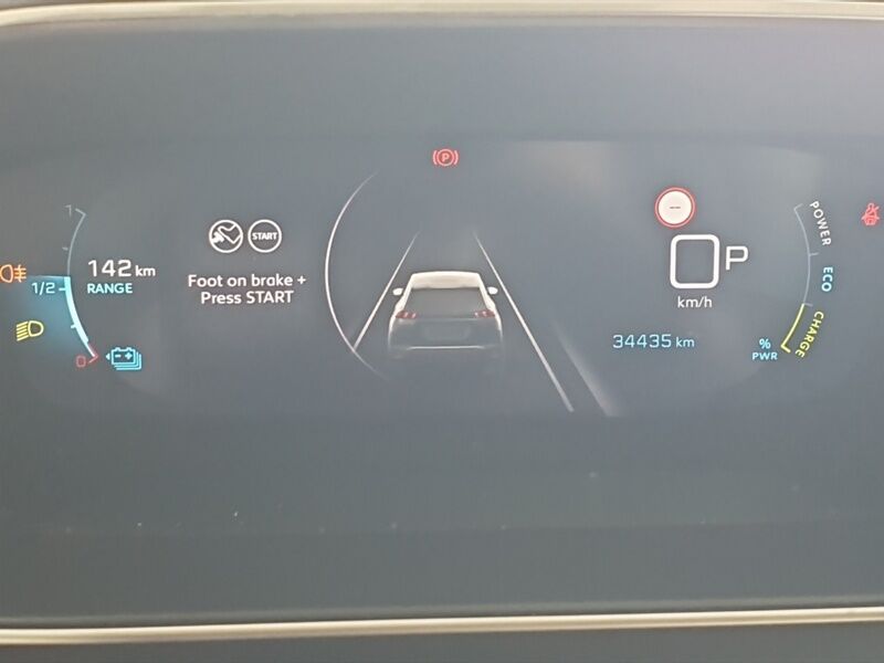 More views of Peugeot 2008