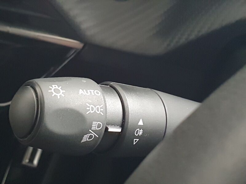More views of Peugeot 2008