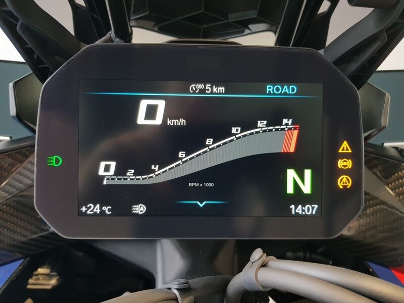 More views of BMW M 1000 XR