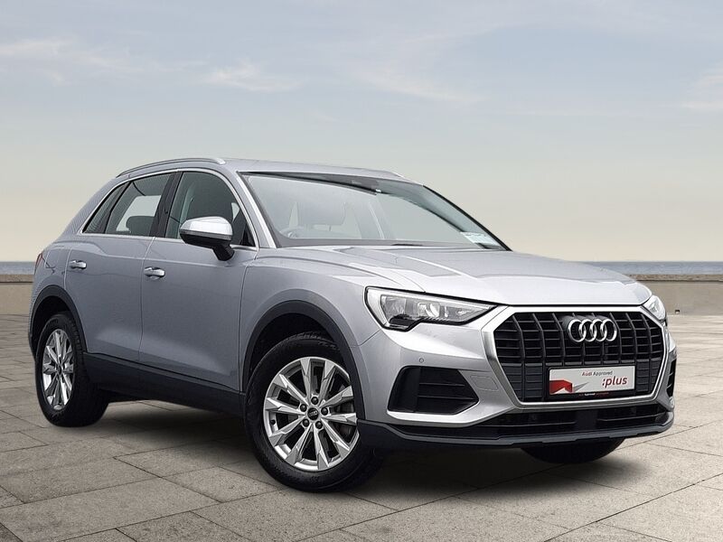 More views of Audi Q3
