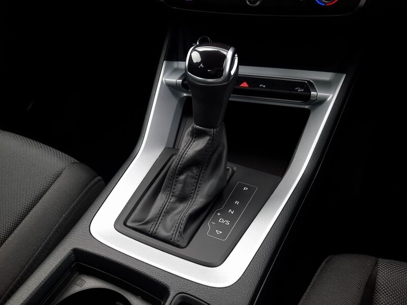 More views of Audi Q3