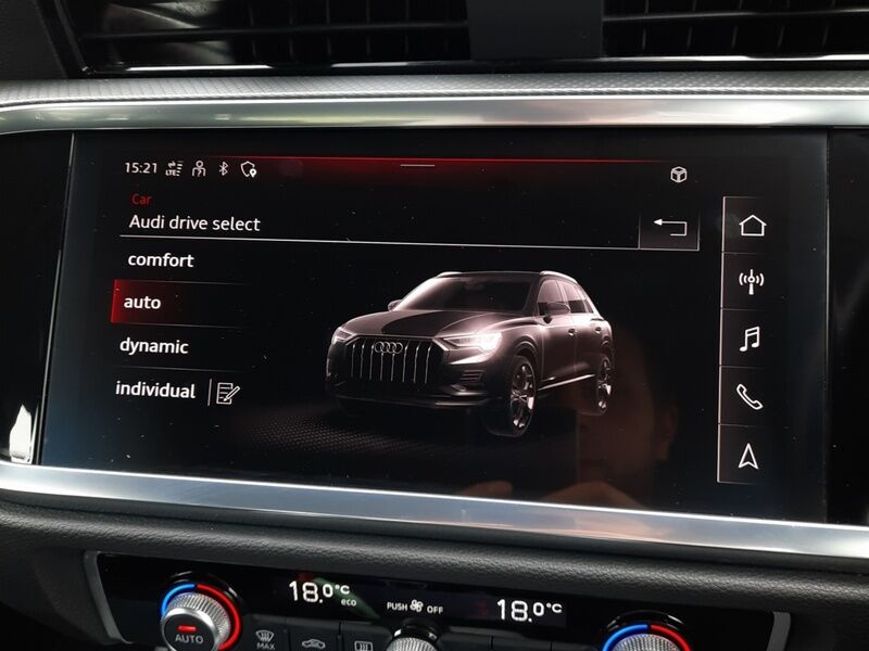 More views of Audi Q3