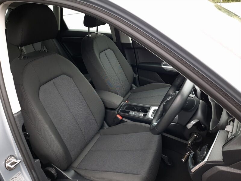 More views of Audi Q3