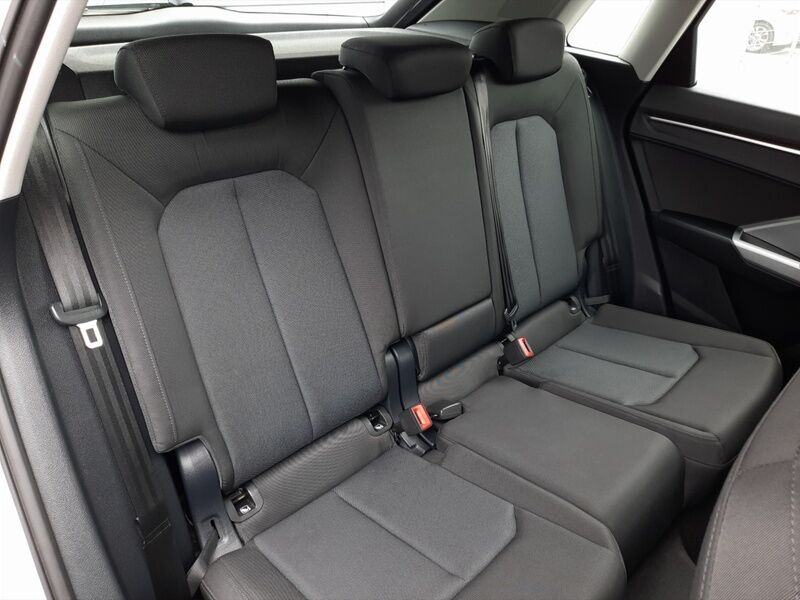 More views of Audi Q3