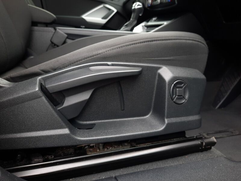 More views of Audi Q3