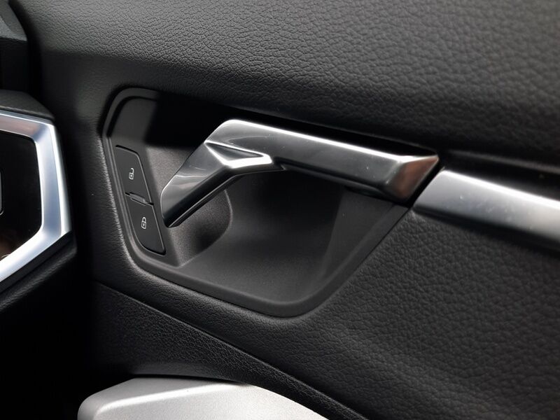More views of Audi Q3