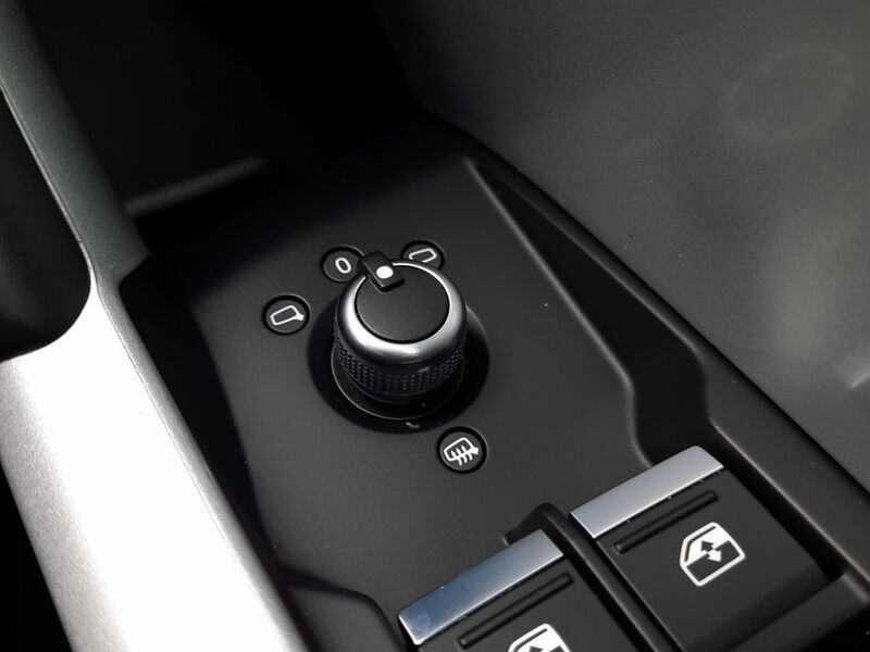 More views of Audi Q3