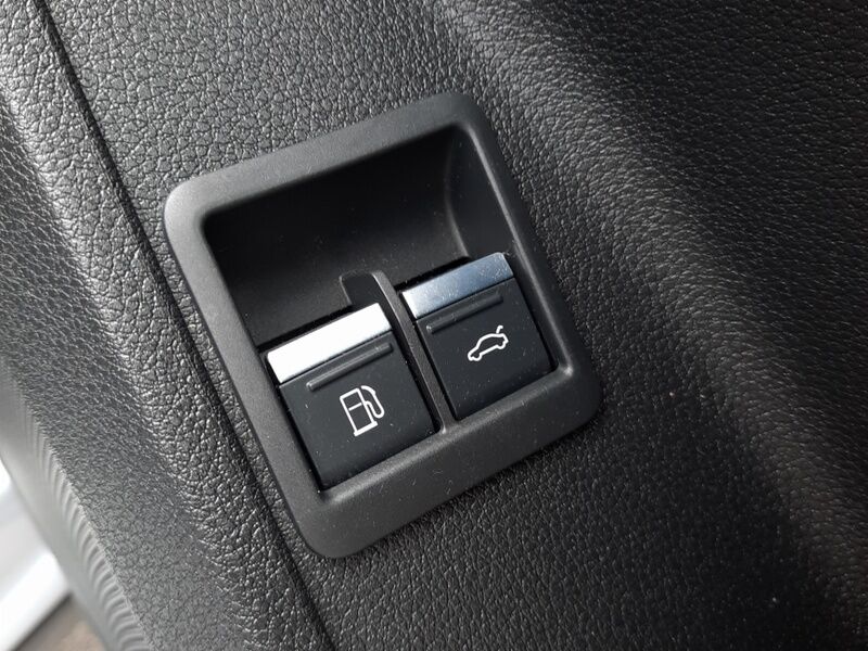 More views of Audi Q3