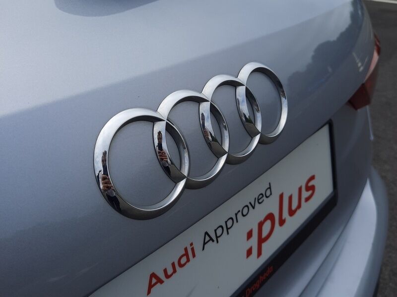 More views of Audi Q3