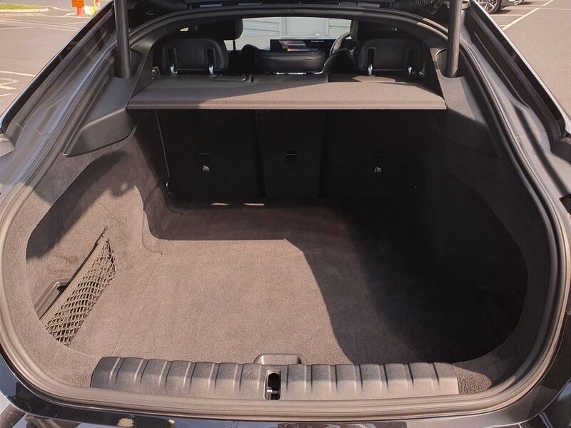 More views of BMW i4