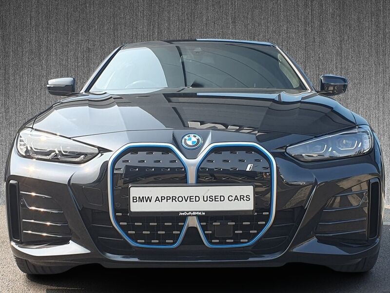 More views of BMW i4