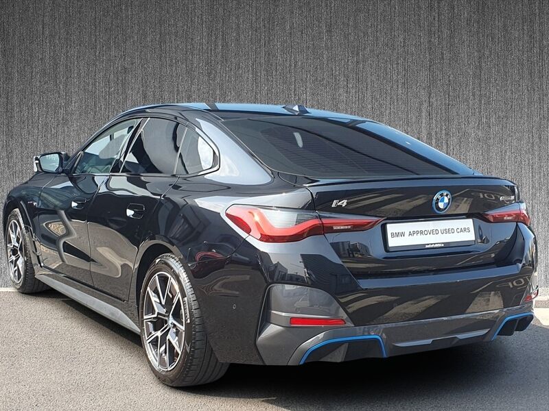 More views of BMW i4