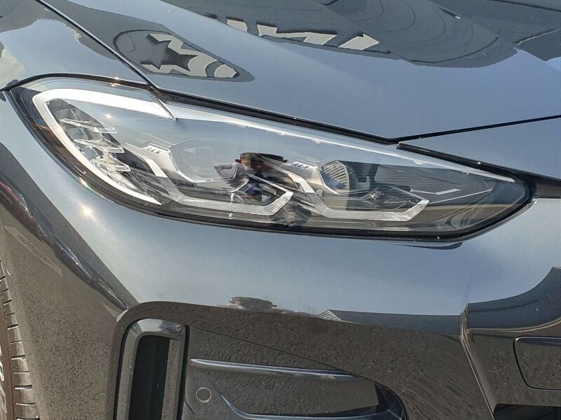 More views of BMW i4