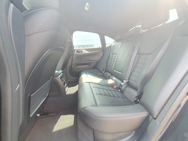 More views of BMW i4
