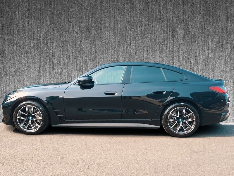More views of BMW i4