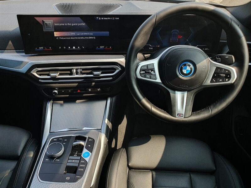 More views of BMW i4