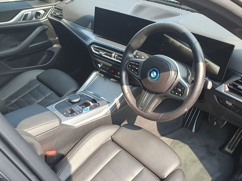 More views of BMW i4