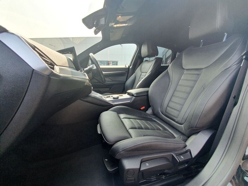 More views of BMW i4