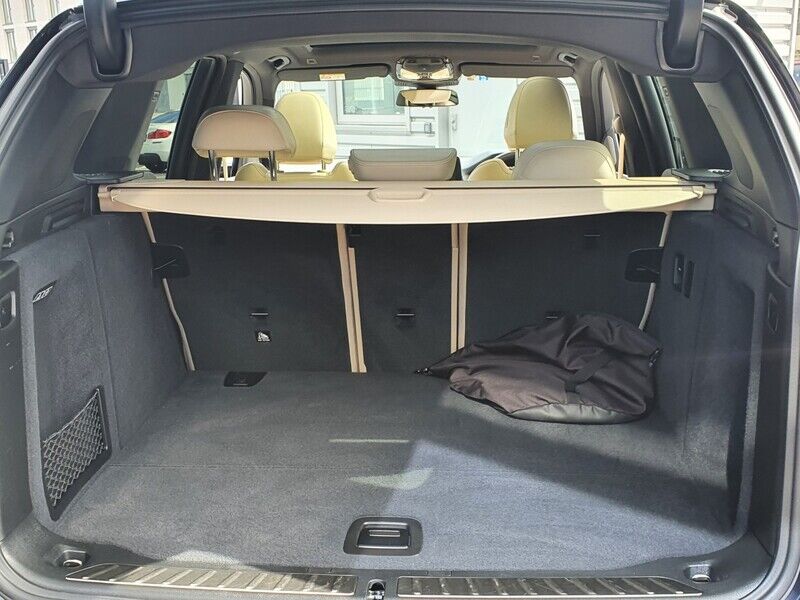 More views of BMW iX3