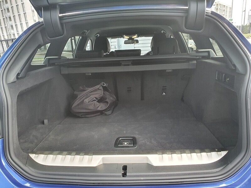 More views of BMW 3-Series