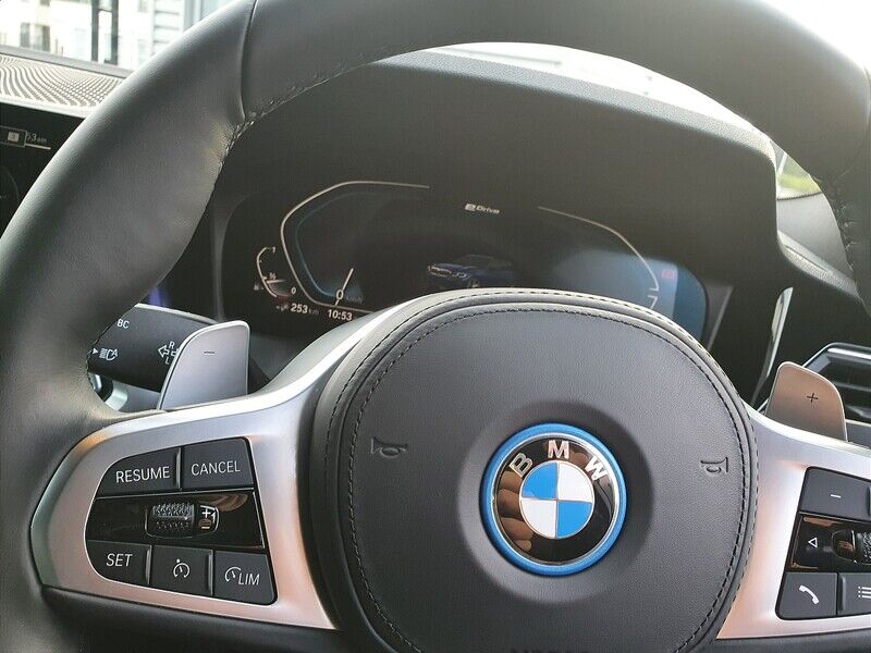 More views of BMW 3-Series