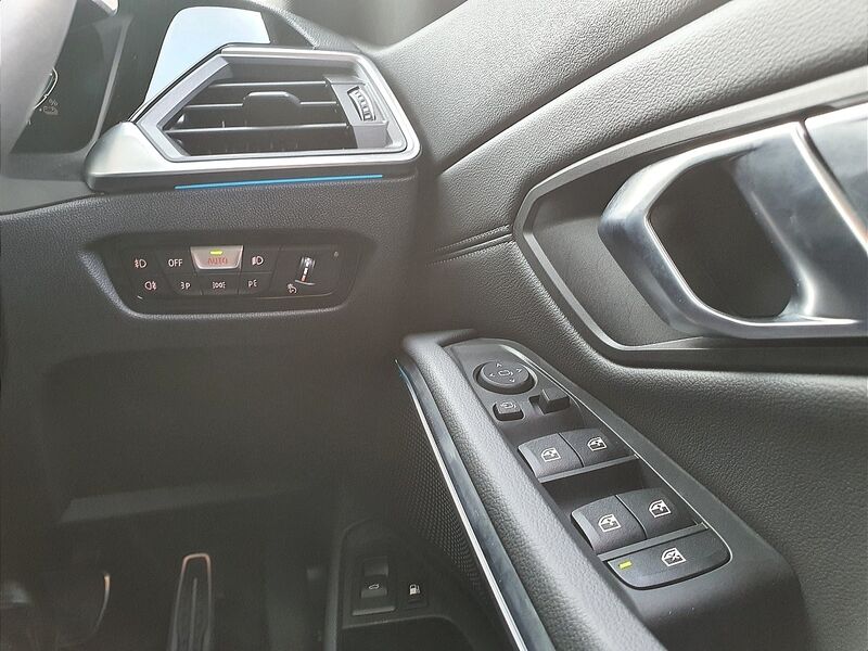 More views of BMW 3-Series