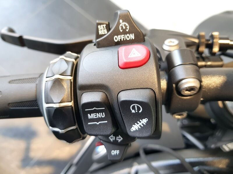 More views of BMW S 1000