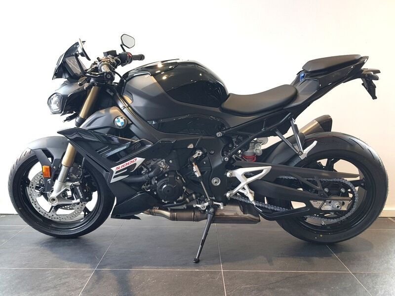 More views of BMW S 1000