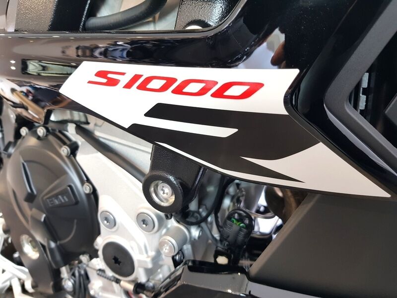 More views of BMW S 1000
