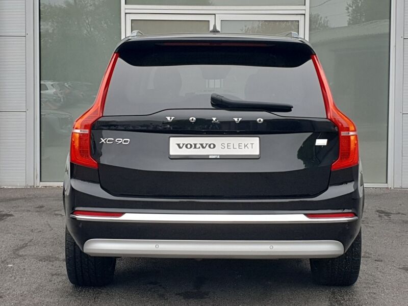 More views of Volvo XC90