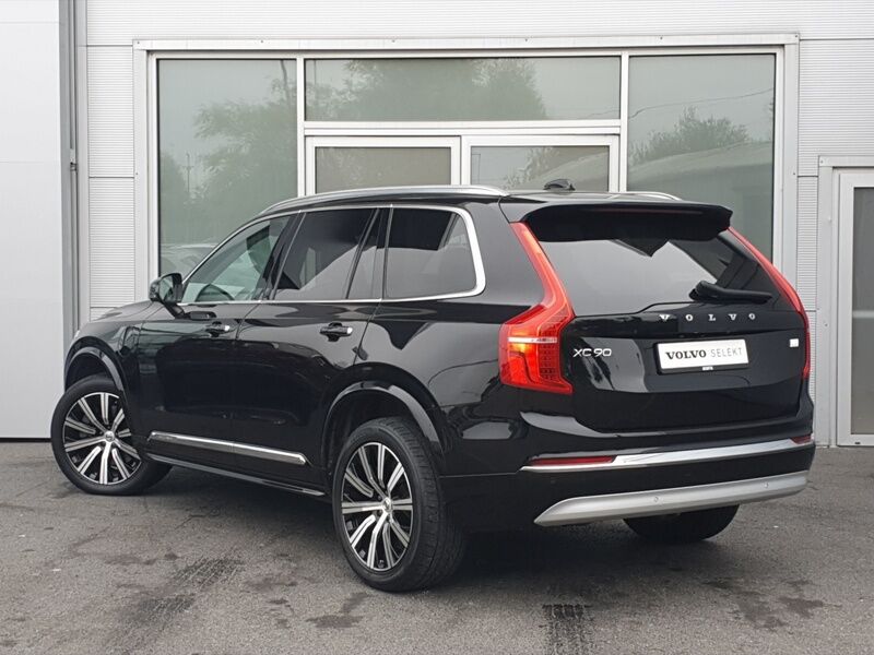 More views of Volvo XC90