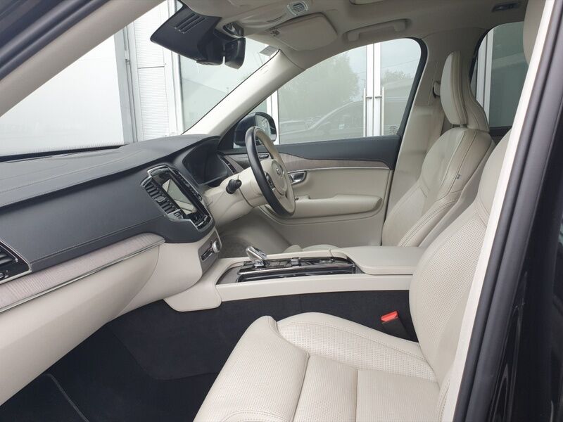 More views of Volvo XC90