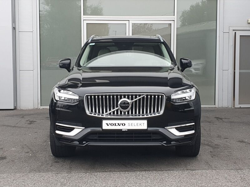 More views of Volvo XC90