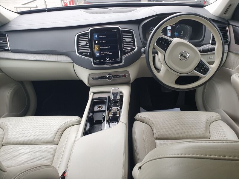 More views of Volvo XC90