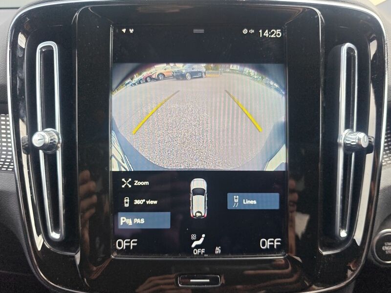 More views of Volvo XC40