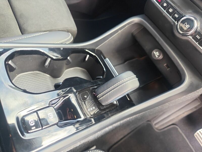 More views of Volvo XC40