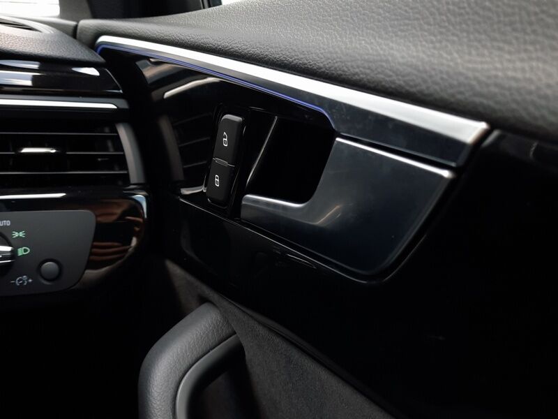 More views of Audi A4