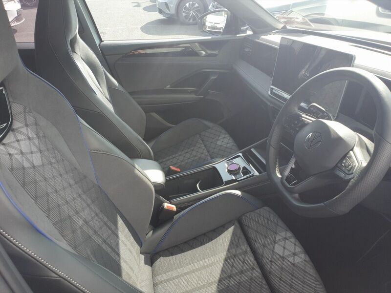 More views of Volkswagen Tiguan