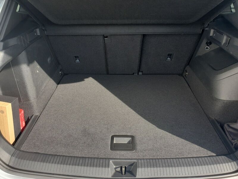More views of Volkswagen Tiguan