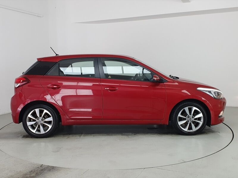 More views of Hyundai i20